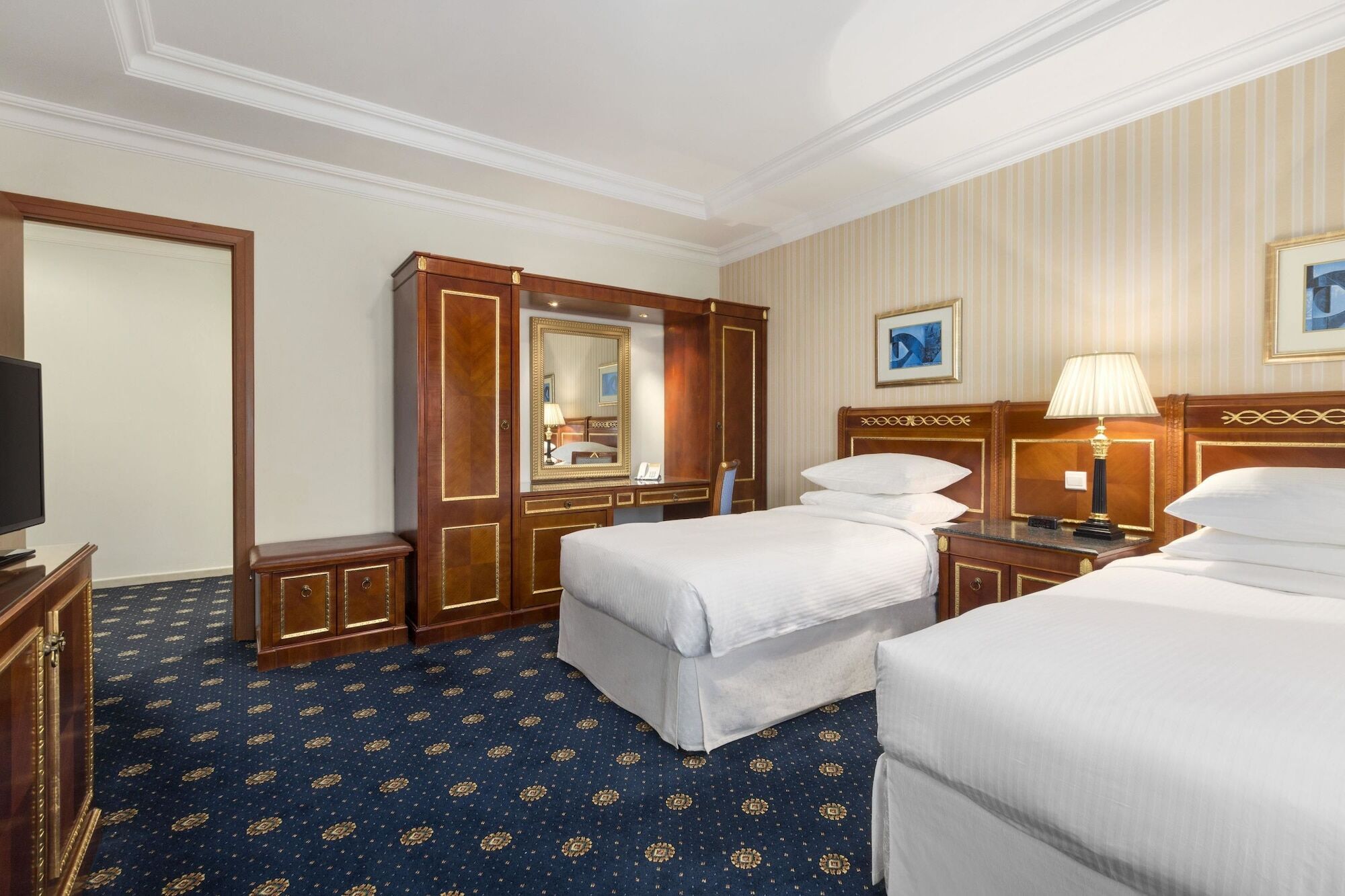 Ramada Hotel & Suites By Wyndham Al Qassim Ель-Букайрія Екстер'єр фото Deluxe room